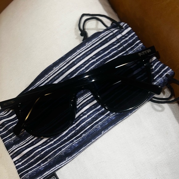 BRAND NEW Kits Eyewear Sunglasses - Black - Picture 2 of 2